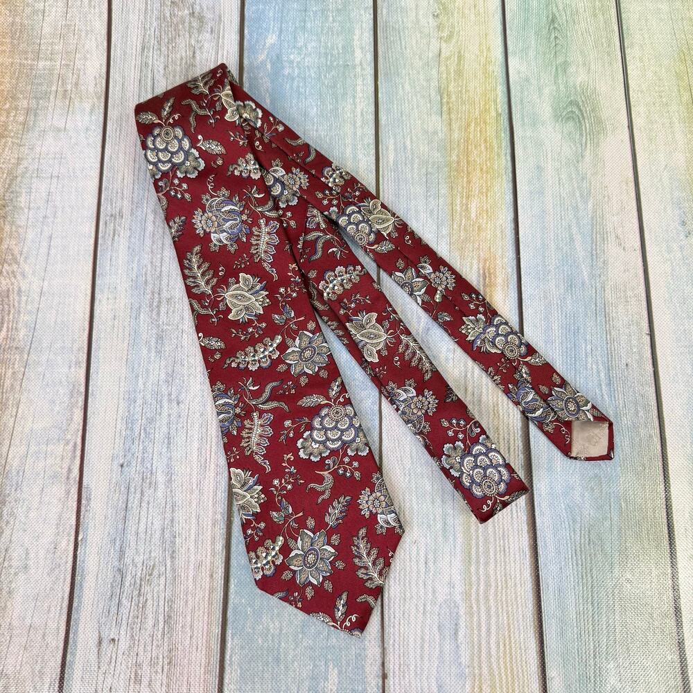 Christian Dior Red Grey Men's Necktie Floral Silk Made in Italy & USA Vintage